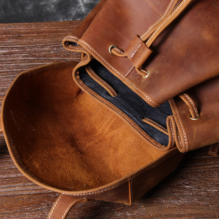 CADIZ. Leather Knapsack